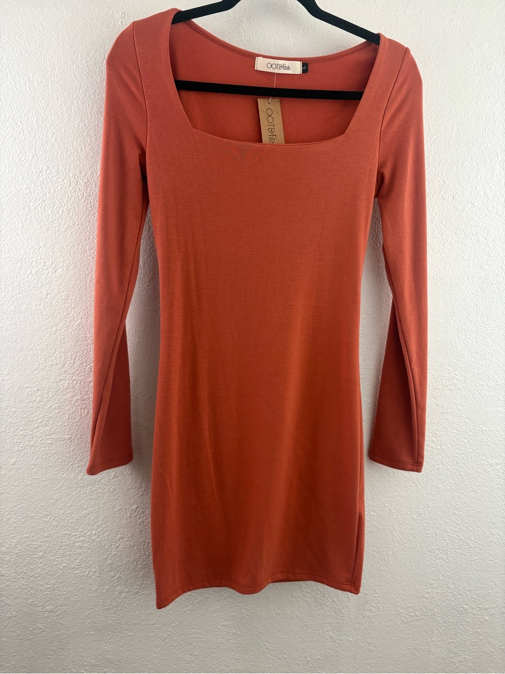 OOTD Fash rust-colored long sleeve Sophie mini dress with a square neckline L